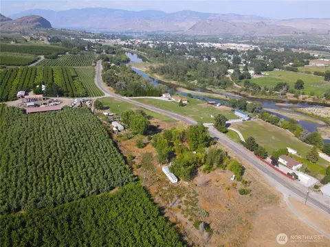 2103 Highway 7, Oroville, WA 98844