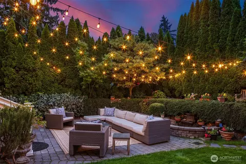 Exterior - 1508 37th Ave E, Seattle, WA 98112 photo 5 of 7