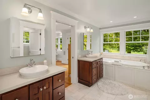Bath - 1508 37th Ave E, Seattle, WA 98112 photo 1 of 4