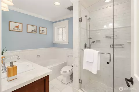 Bath - 1508 37th Ave E, Seattle, WA 98112 photo 3 of 4