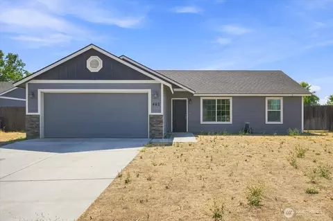 462 E 15th Pl, Kennewick, WA 99337