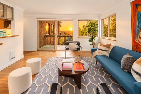 732 11th Ave E #301, Seattle, WA 98102