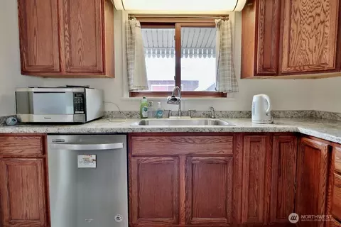 Kitchen - 1430 W Hendrickson Rd, Sequim, WA 98382 photo 3 of 4