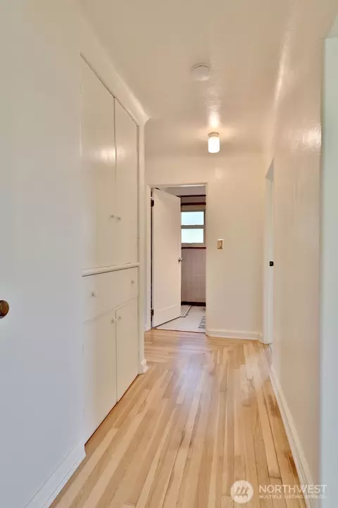 Entry Way - 1430 W Hendrickson Rd, Sequim, WA 98382 photo 3 of 4