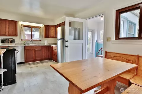 Kitchen - 1430 W Hendrickson Rd, Sequim, WA 98382 photo 1 of 4