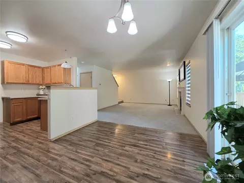 Living - 20702 190th Ave E, Orting, WA 98360 photo 1 of 6