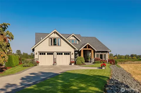 8648 Ashbury Ct, Blaine, WA 98230