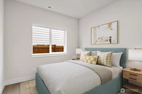 Bedroom - 17917 Sunset Rd, Bothell, WA 98012 photo 1 of 8