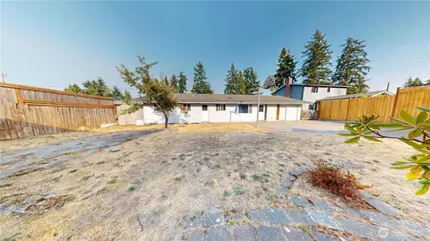Exterior - 7828 Highland Dr, Everett, WA 98203 photo 14 of 15
