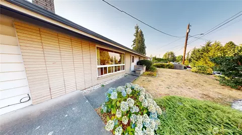 Exterior - 7828 Highland Dr, Everett, WA 98203 photo 8 of 15