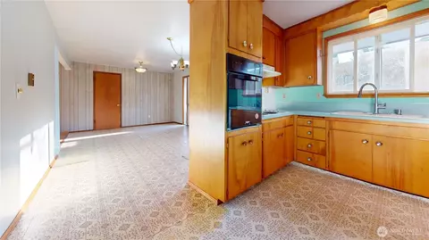 Other - 7828 Highland Dr, Everett, WA 98203 photo 6 of 10