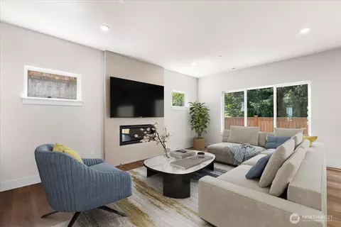 Living - 17919 Sunset Rd, Bothell, WA 98012 photo 3 of 8