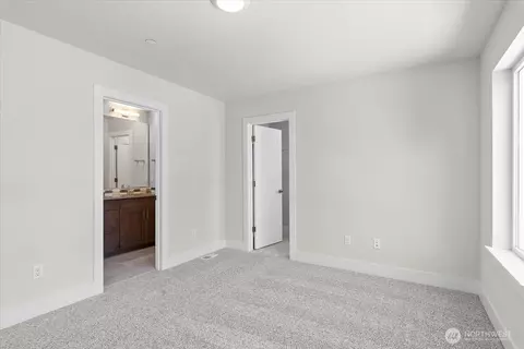 Bedroom - 17919 Sunset Rd, Bothell, WA 98012 photo 8 of 8