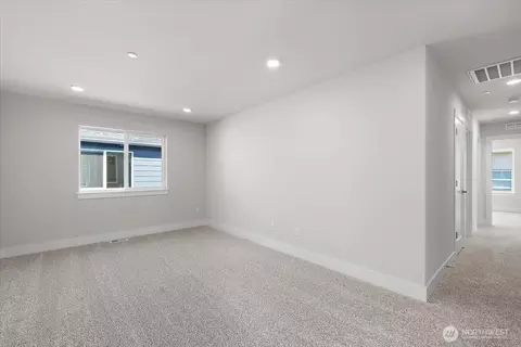 Living - 17919 Sunset Rd, Bothell, WA 98012 photo 7 of 8