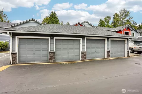 Exterior - 2201 192nd St SE #R205, Bothell, WA 98012 photo 3 of 5
