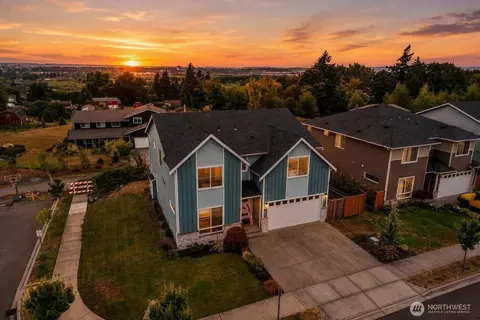 806 76th Dr SE, Lake Stevens, WA 98258