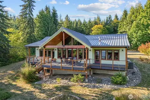 156 Hazel Point Ct, Quilcene, WA 98376