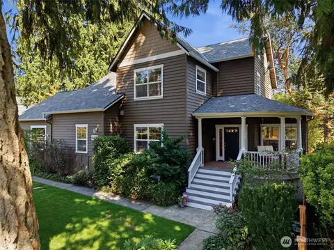 506 Azalea Ave NE, Bainbridge Island, WA 98110