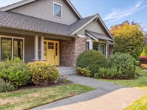 7796 Renton Issaquah Rd SE, Issaquah, WA 98027