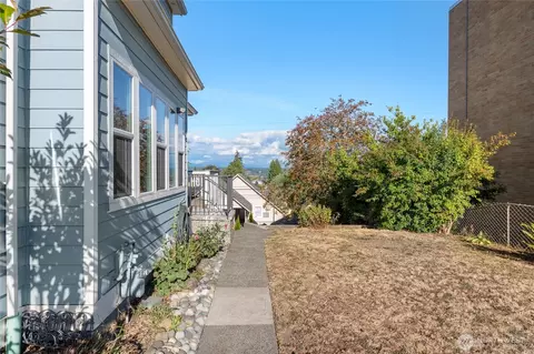 Exterior - 3413 Colby Ave, Everett, WA 98201 photo 7 of 11