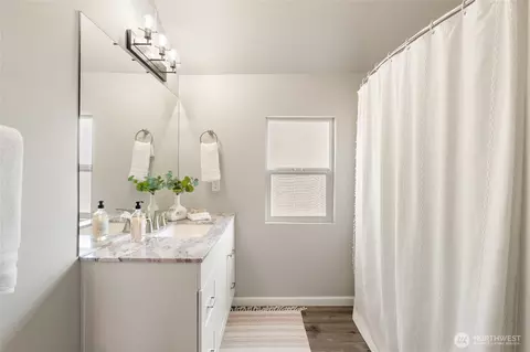 Bath - 3413 Colby Ave, Everett, WA 98201 photo 3 of 3