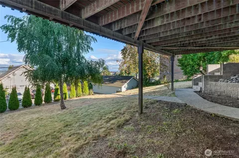 Exterior - 3413 Colby Ave, Everett, WA 98201 photo 10 of 11