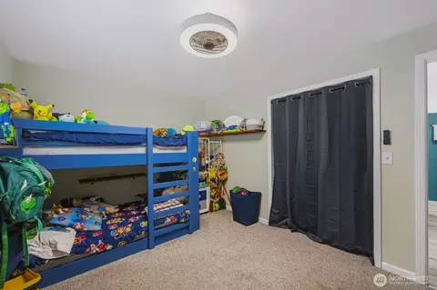Bedroom - 301 E 8th St, Warden, WA 98857 photo 6 of 7