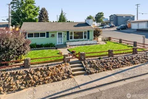 Other - 301 E 8th St, Warden, WA 98857 photo 2 of 6