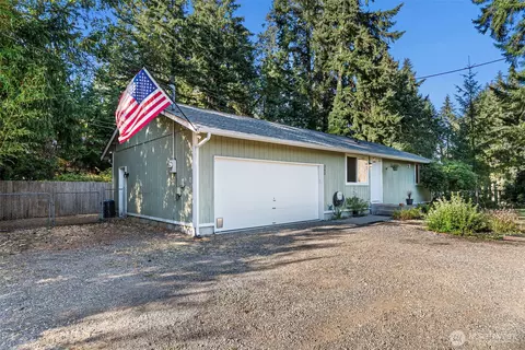 262 NE Bryan Ln, Belfair, WA 98528