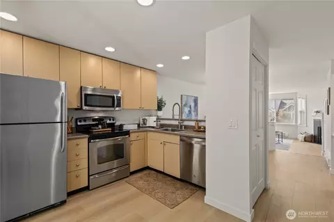 Kitchen - 16101 Bothell Everett Hwy #I 3, Mill Creek, WA 98012 photo 2 of 5