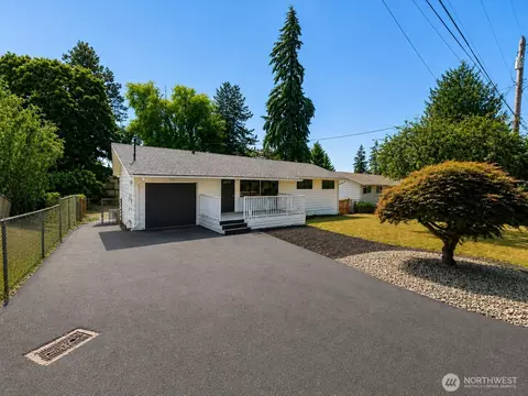 2502 202nd Pl SW, Lynnwood, WA 98036