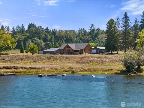 449 Collins Rd, Toledo, WA 98591