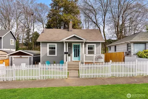 6058 6th Ave NE, Seattle, WA 98115