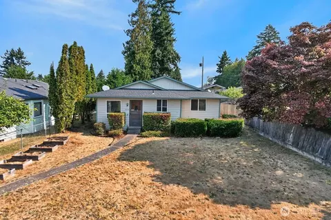 1319 W 12th St, Port Angeles, WA 98363