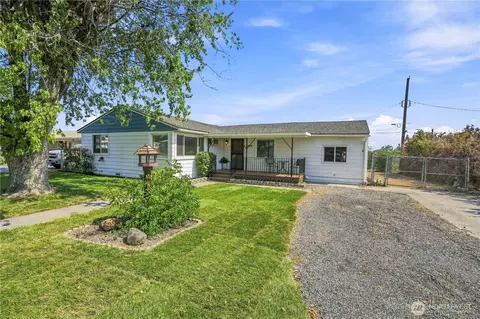 4259 NE Joann Dr, Moses Lake, WA 98837