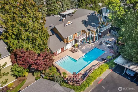 300 N 130th St #7105, Seattle, WA 98133
