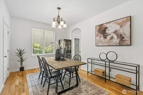 Dining - 3717 222nd Pl SE, Bothell, WA 98021 photo 2 of 3