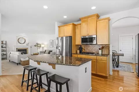 Kitchen - 3717 222nd Pl SE, Bothell, WA 98021 photo 4 of 4