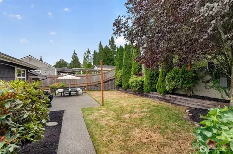 Exterior - 6014 Fleming St, Everett, WA 98203 photo 4 of 9