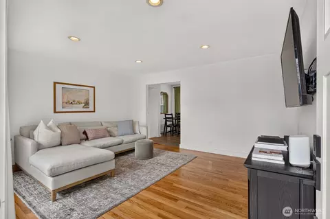 Living - 6014 Fleming St, Everett, WA 98203 photo 1 of 2