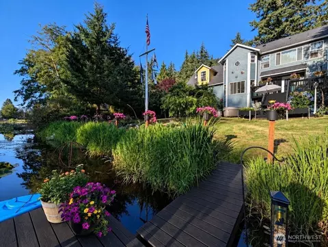 430 Rainbow Dr, Sedro Woolley, WA 98284