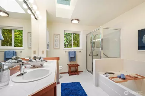 Bath - 3004 162nd Pl SE, Mill Creek, WA 98012 photo 1 of 2