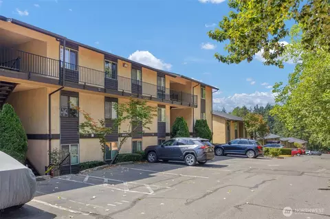 12525 NE 145th Pl #F107, Kirkland, WA 98034