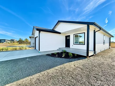 1401 Diamond Head Ave SW, Ocean Shores, WA 98569