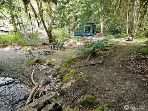 170 NElfendahl Pass Rd, Belfair, WA 98528