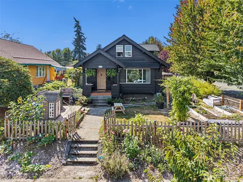624 S 45th St, Tacoma, WA 98418