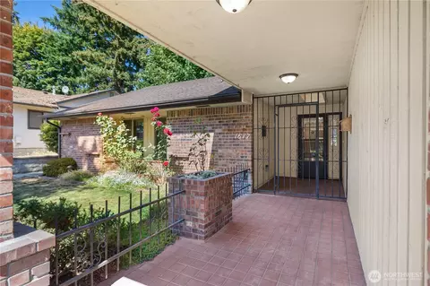 1617 Diamond Loop, Lacey, WA 98503