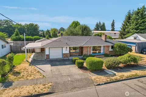 1313 F St SE, Auburn, WA 98002