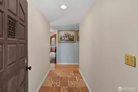 Entry Way - 19224 Sprague Dr, Bothell, WA 98012 photo 1 of 1