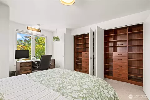 Other - 300 26th Ave E #D, Seattle, WA 98112 photo 4 of 6